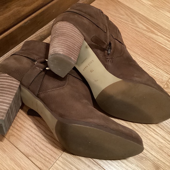 Cole Haan Brown Leather Calixta Booties size 7 - Picture 5 of 16